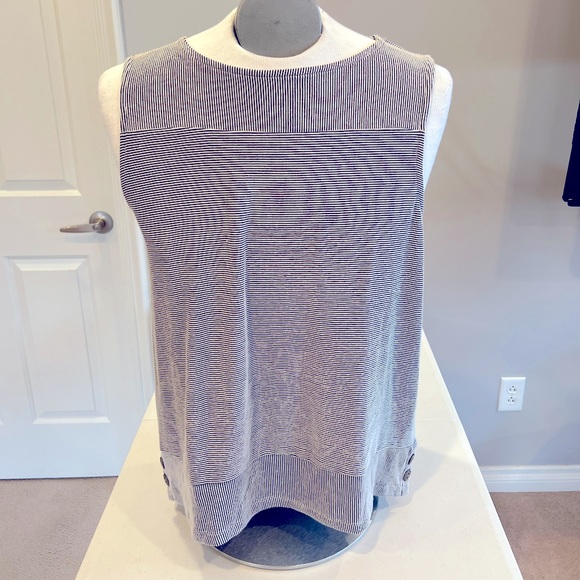 Christian Siriano of New York sleeveless tank - Picture 1 of 2